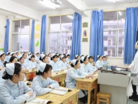 重庆2022年中等护理学校哪个好
