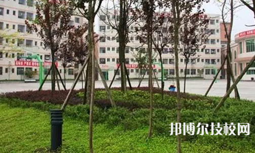 达州华西职业技术学校2023年学费、收费多少