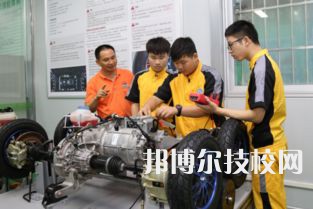 江西轻工业高级技工学校2023年有哪些专业