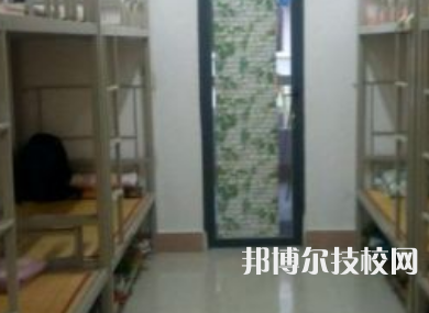龙山县第一职业中学2023年宿舍条件