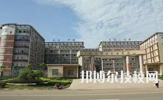 广安大川铁路运输学校是中专还是大专（广安大川铁路运输学校）