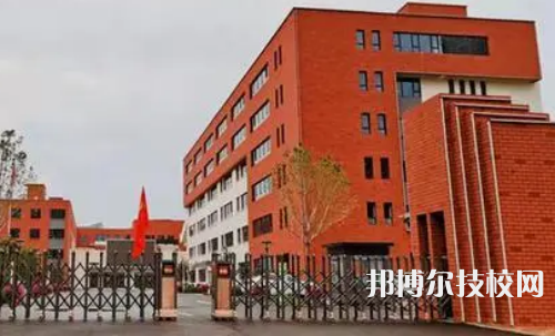 芜湖电缆工业学校是不是技校