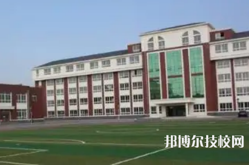 郑州国防科技中专学校是公办还是民办
