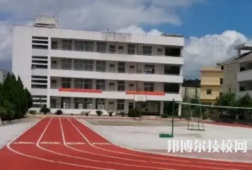 四川国盛技工学校是公办还是民办