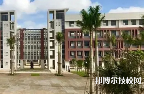 安宁市职业高级中学是公办还是民办