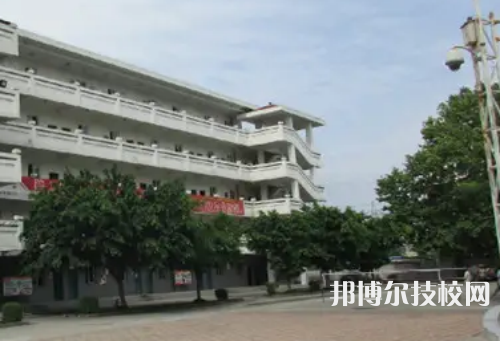 芜湖科技工程学校是公办还是民办