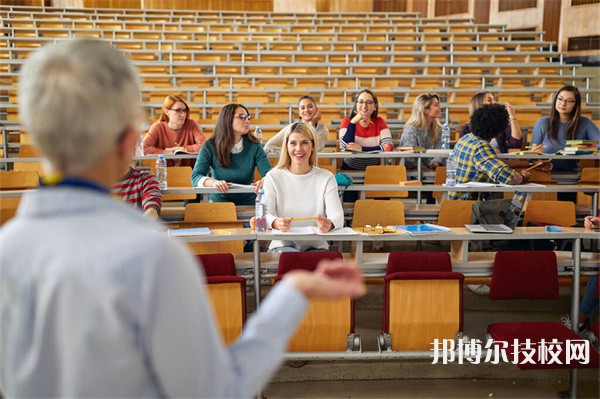 四川石油学校2023年招生的专业有哪些