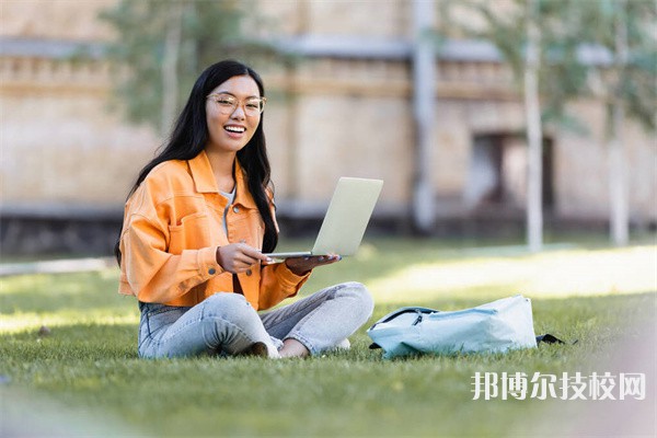 威远县希望职业技术学校2023年招生的专业有哪些