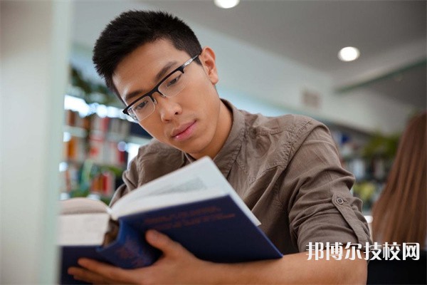 重庆忠县职业教育中心2023年招生的专业有哪些