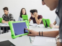 贵州省电子信息高级技工学校2024年招生的专业有哪些