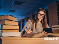 南岳区职业中等专业学校2025年招生的专业有哪些