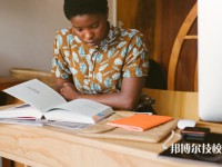 重庆公共卫生学校2025年招生的专业有哪些