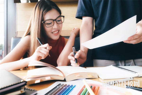 黄山市技工学校2024年招生的专业有哪些