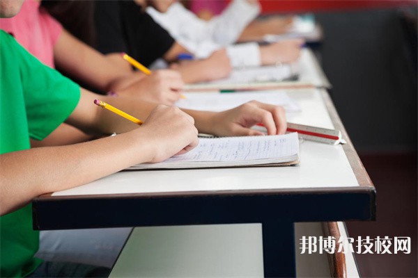 六安市职业学校(中专部)2024年招生的专业有哪些